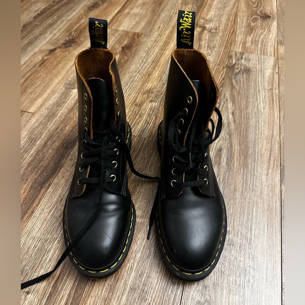 Dr. Marten 1460 smooth Pascal boot